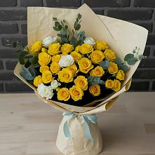 Букет цветов из:  Розы в Хелюле