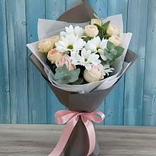 Букет цветов из:  Хризантемы и Розы #REPLACE_PRED# Хелюле