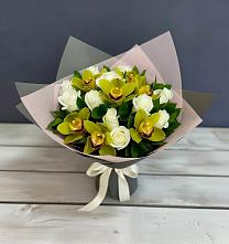 Букет цветов из:  Орхидеи и Розы в Хелюле