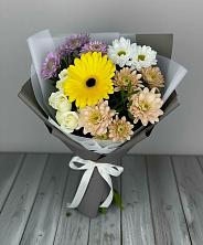 Букет цветов из:  Розы, Герберы и Хризантемы в Хелюле