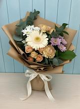 Букет цветов из:  Герберы и Хризантемы в Хелюле