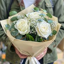 Букет цветов из:  Розы в Хелюле