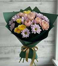 Букет цветов из:  Хризантемы и Розы в Хелюле