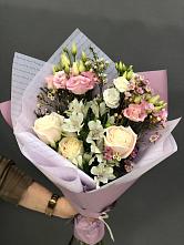 Букет цветов из:  Альстромерии, Розы и Лизиантусы #REPLACE_PRED# Хелюле