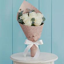 Букет цветов из:  Розы в Хелюле