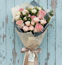 Букет цветов из:  Розы в Хелюле