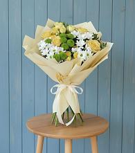 Букет цветов из:  Хризантемы и Розы #REPLACE_PRED# Хелюле