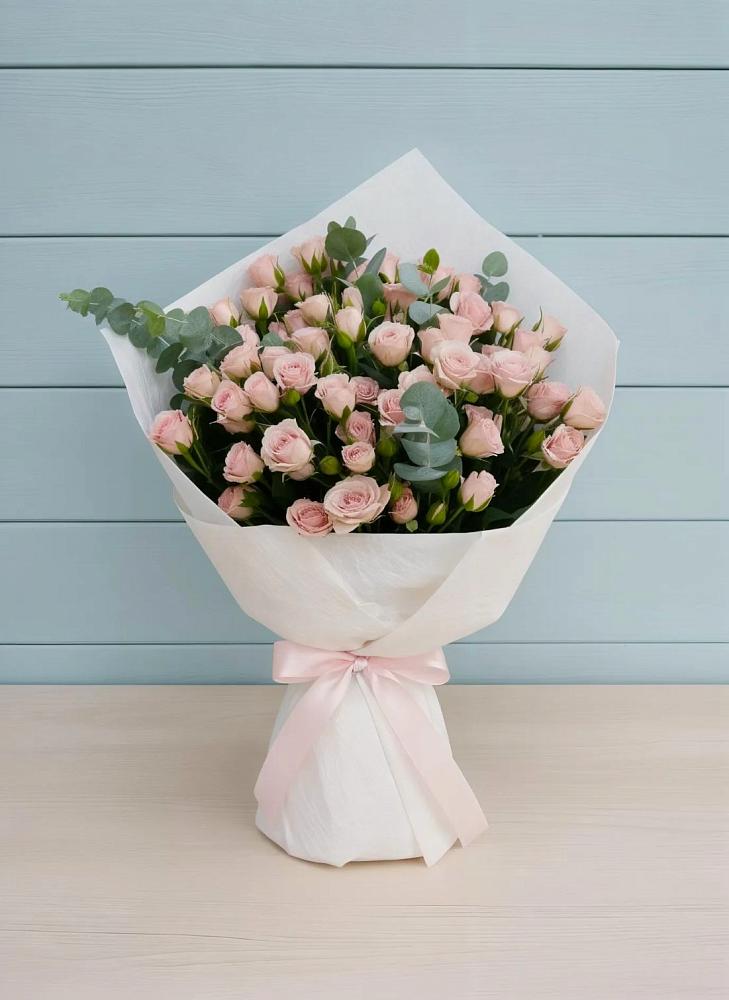 Букет цветов из: Розы в Хелюле