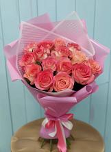 Букет 15 Розовых роз Равель в Хелюле